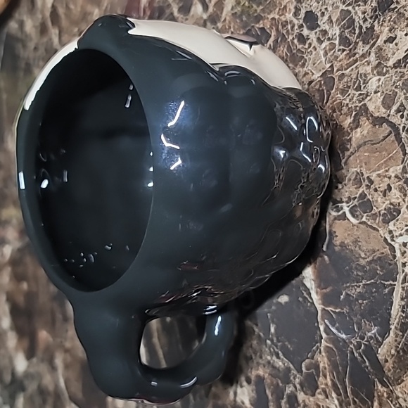 Hocus Pocus LOT (Mary Sanderson) Mug & POP Pez dispenser - Picture 4 of 12